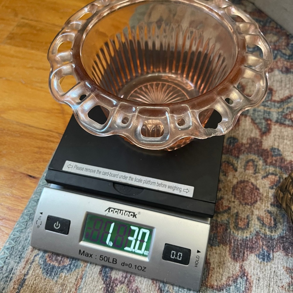 Vintage Pink Depression Glass Open Lace Edge Bowl Ribbed Starburst Planter FLAW - Picture 7 of 7